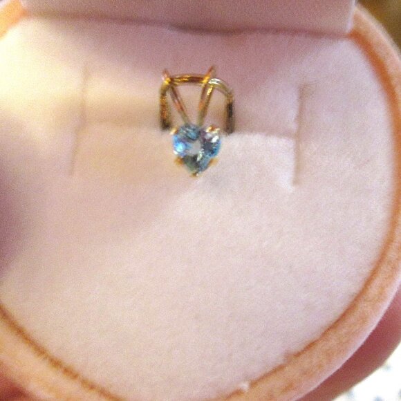 NWT 14Kt Gold Genuine Blue Topaz Pendant, heart shaped blue pendant - Picture 5 of 6